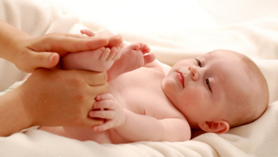 Гипертонус у ребенка - первые симптомы, основные причины появления и правила лечения