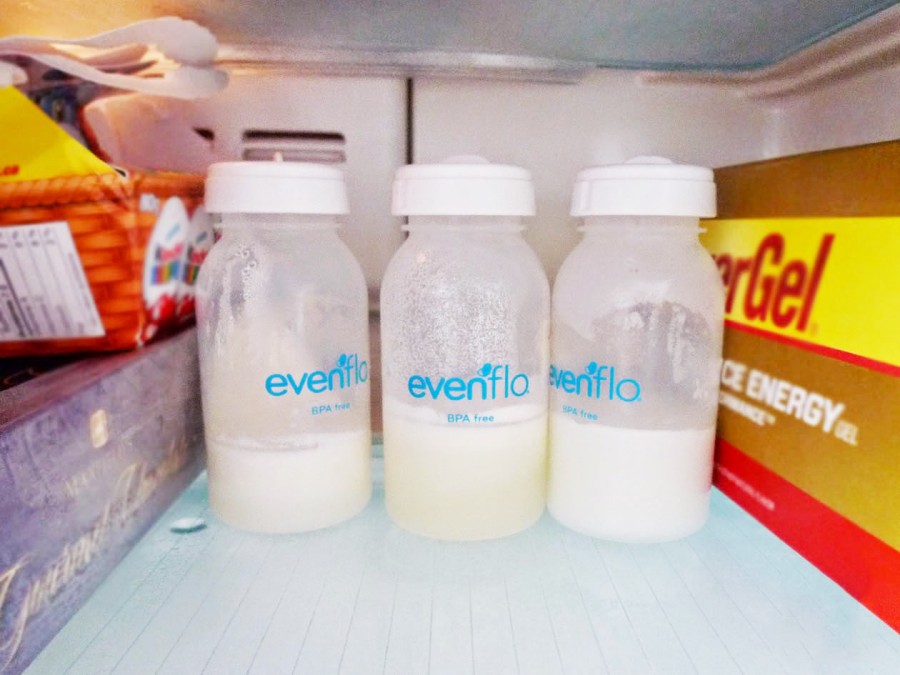 Как хранить грудное молоко: уроки для мам по правильному хранению сцеженного молока