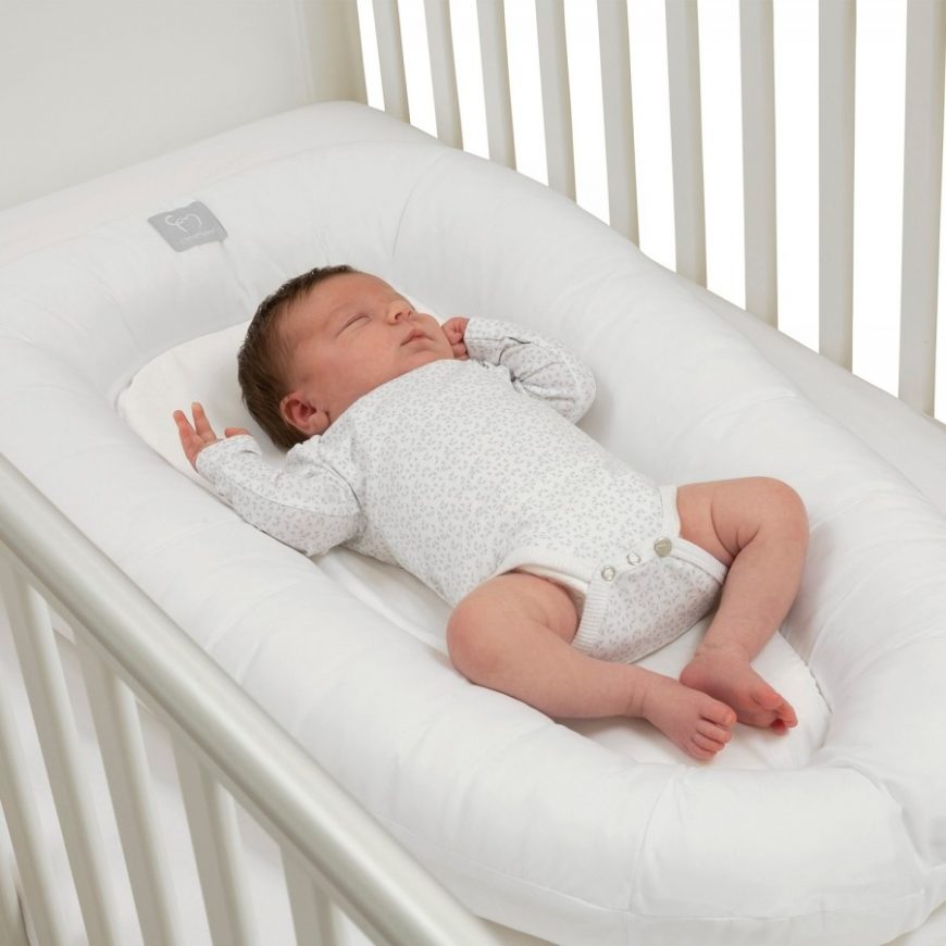 Как должен лежать новорожденный фото