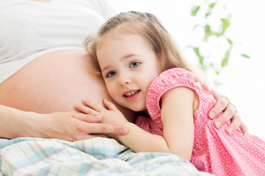 К чему снится беременность: толкователь снов и что значит видеть себя беременной